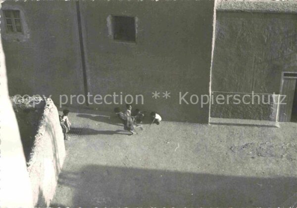 Tanger Tangier Tangiers Kinder im Hinterhof