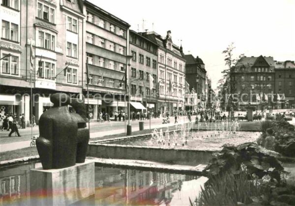 Liberec Saldovo namesti Platz Wasserspiele