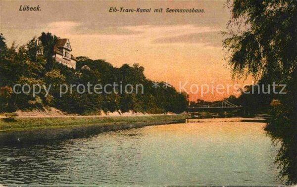 Luebeck Elb Trave Kanal mit Seemannshaus