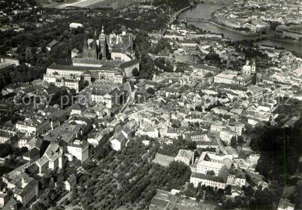 Praha Prahy Prague Prager Burg Fliegeraufnahme