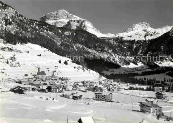 Campitello Fassa Sasso Pordoi Dolomiten Winterpanorama D
