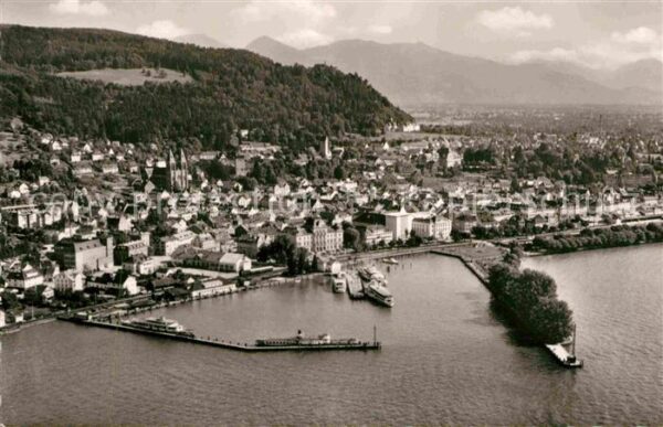 Bregenz Bodensee Fliegeraufnahme mit Hafeneinfahrt