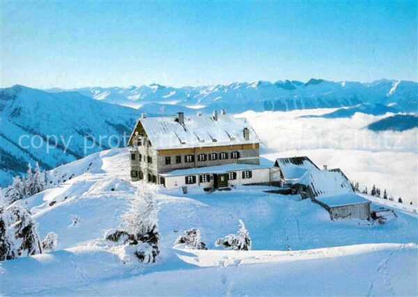 Rotwandhaus mit Tuxer-Alpen Sonnwendjoch