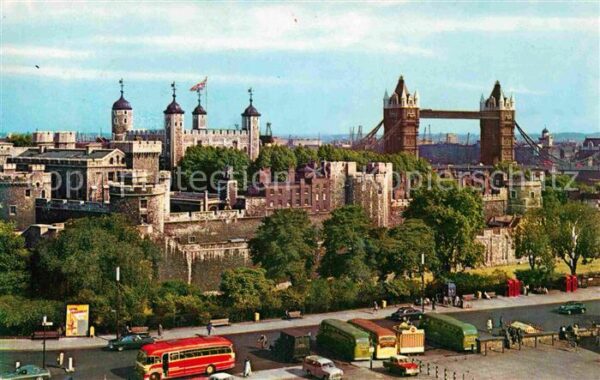 London The Tower and Tower Bridge