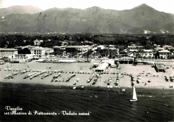 Marina di Pietrasanta Veduta aerea