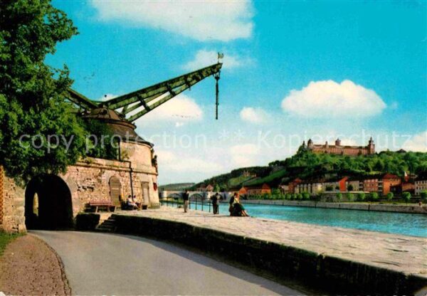 Wuerzburg Alter Kran Festung Marienberg
