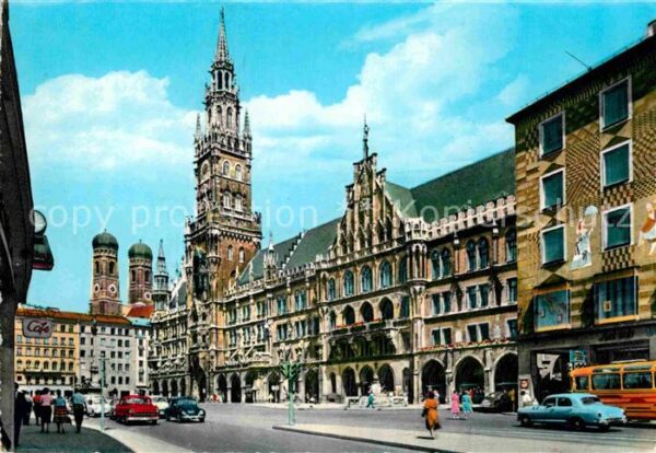 Muenchen Rathaus Frauenkirche