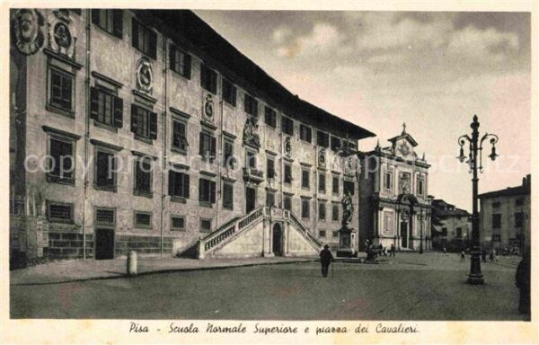 Pisa Scuola Normale Superiore e Piazza dei C