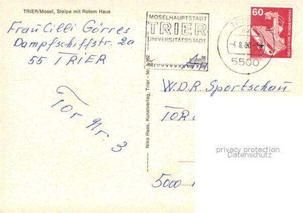 Trier Steipe mit Rotem Haus und  Brunnen – Bild 2