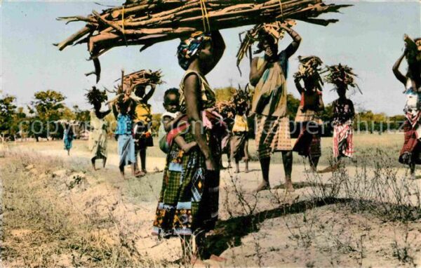 Senegal Porteuses de bois