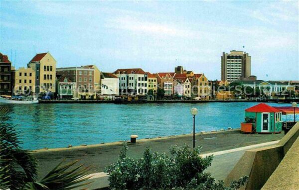 Willemstad Handelskade seen from Otrobande