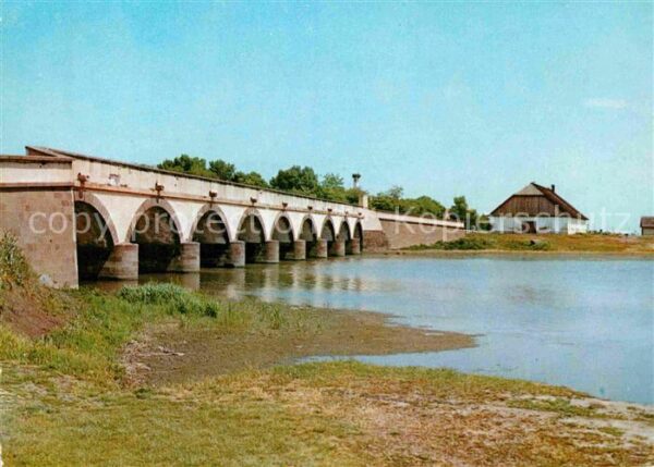 Hortobagy Brücke mit neuen Arkaden