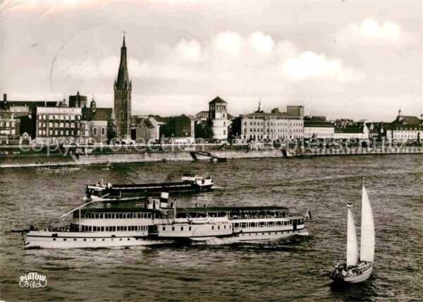 Dampfer Seitenrad Düsseldorf Rheinpartie Altstadt