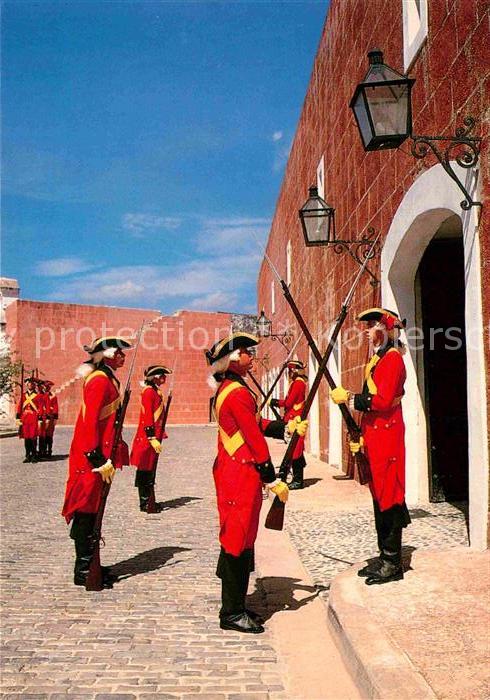 Leibgarde Wache Fortaleza San Carlos de la Cabana Cambi