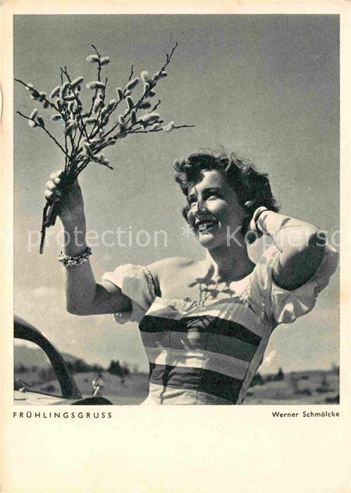 Frauen Weidenkätzchen Foto-Werner-Schmölcke