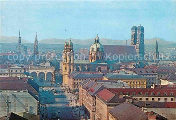 Muenchen Ludwigstrasse Frauenkirche