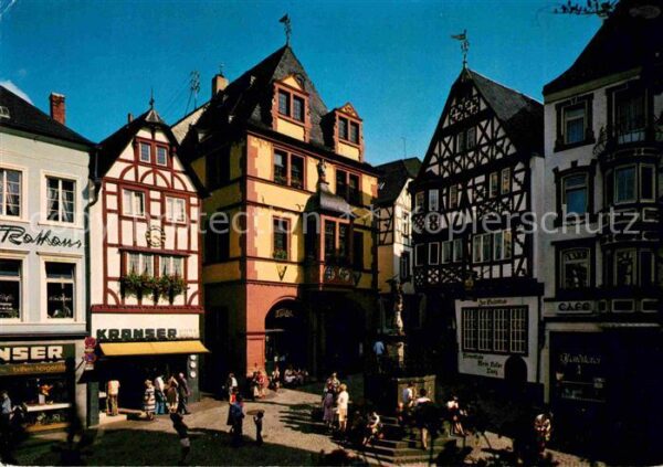 Bernkastel-Kues Marktplatz Altstadt Fachwerkhäuser