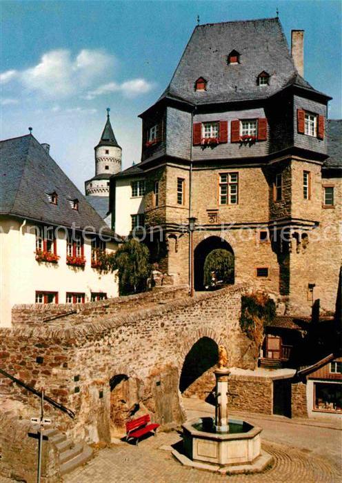 Idstein Löwenbrunnen Aufgang zum Schloss und He