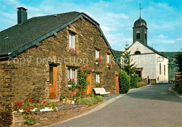 Frahan sur Semois Dorfmotiv mit Kirche