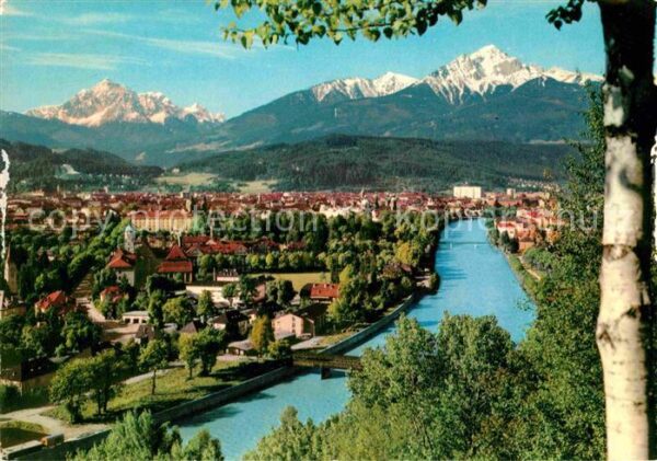 Innsbruck mit Serles und Nockspitze