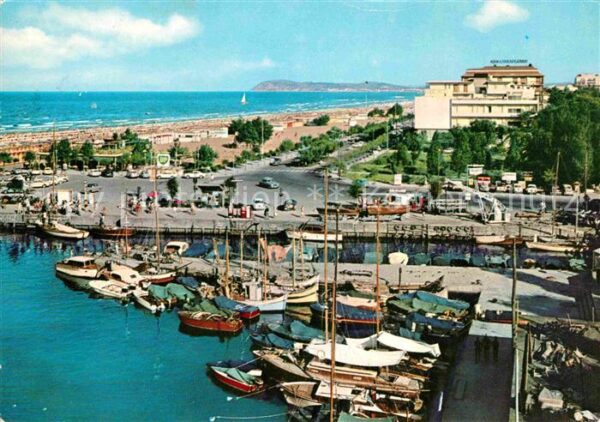 Riccione Binnenhafen und Strand