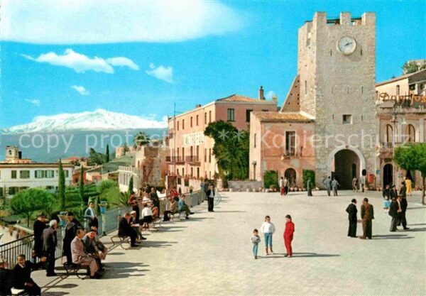 Taormina Sizilien Sankt Augustin Platz Uhrturm
