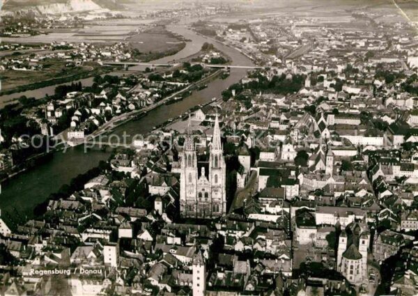 Regensburg Fliegeraufnahme mit Donau