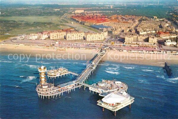Scheveningen Fliegeraufnahme mit Pier Strand