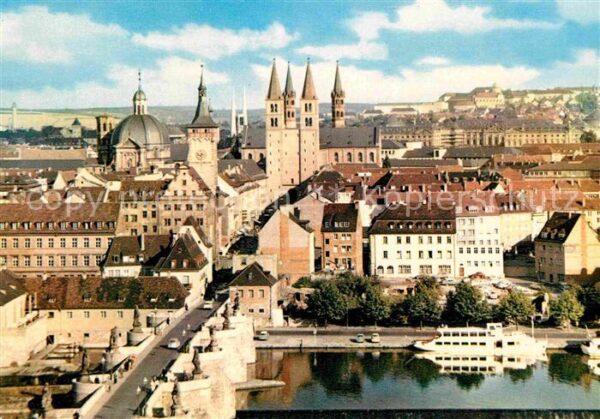 Wuerzburg Blick von der Festung Marienberg