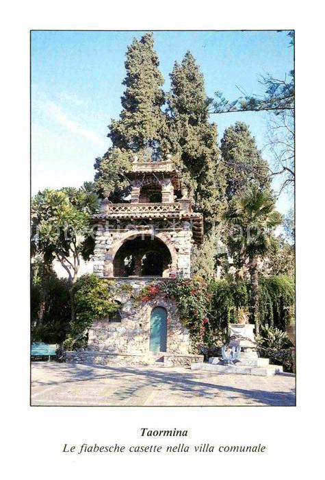 Taormina Sizilien Le fiabesche casette nella villa comuna