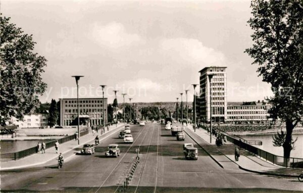 Frankfurt Main Friedensbrücke mit AEG Hochhaus