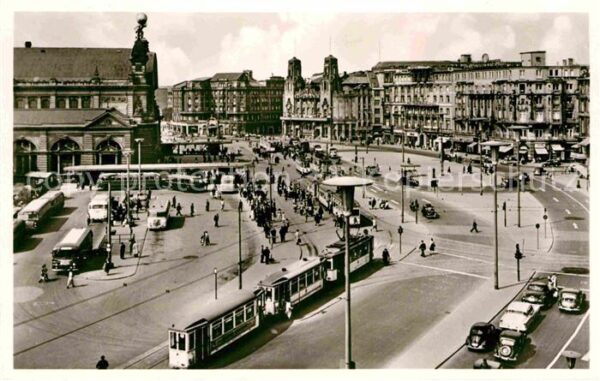 Frankfurt Main Am Hauptbahnhof Strassenbahn Blick vom
