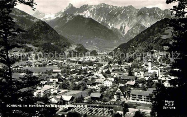 Schruns Vorarlberg Gesamtansicht mit Zimba Montafon