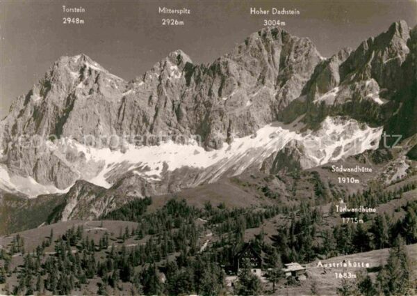 Dachsteinsuedwandhuette mit Türlwandhütte und Austriahütte Tors