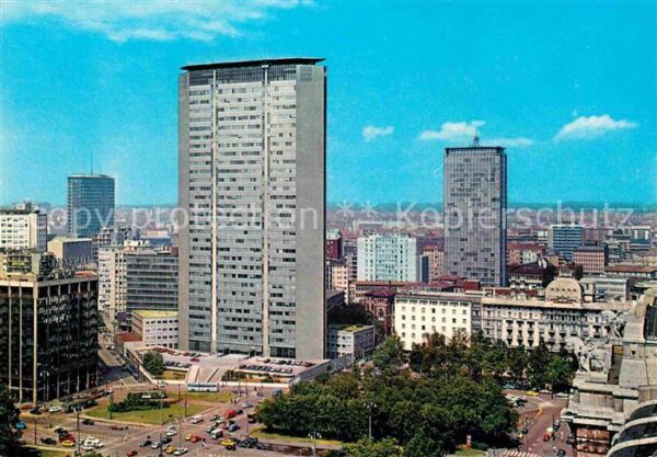 Milano Piazzale Duca d_Aosta Grattacielo Pirel