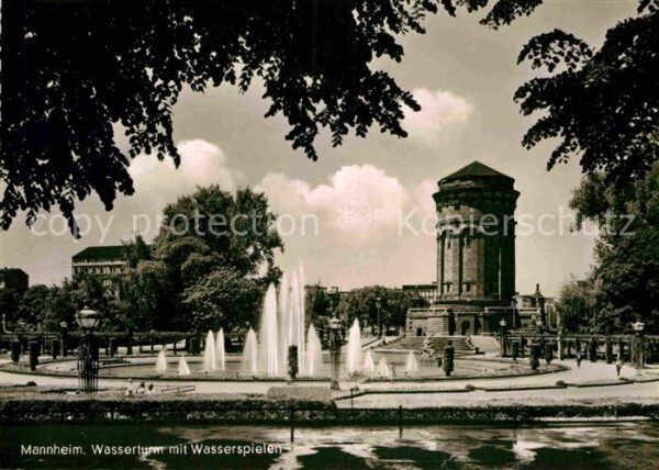 Mannheim Wasserturm mit Wasserspielen
