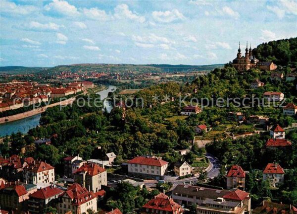 Wuerzburg Blick von der Festung Marienberg zum Ma