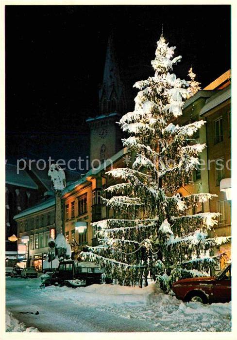 Villach Kaernten Kirche Weihnachtsbaum