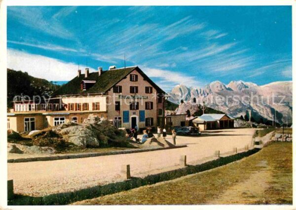 Sellajoch Sellajochhaus mit Geislergruppe