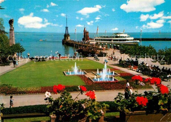 Konstanz Bodensee Hafenanlagen mit MS Konstanz und Zeppel