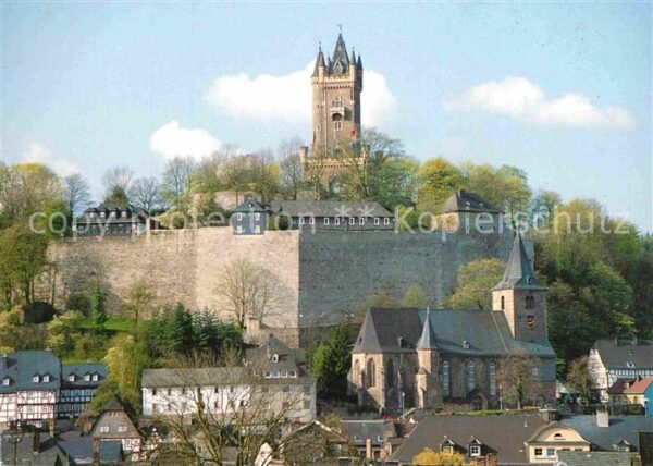 Dillenburg Schlossberg mit Wilhelmsturm Hohe Mauer