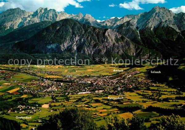 Lienz Tirol Fliegeraufnahme mit Dolomiten