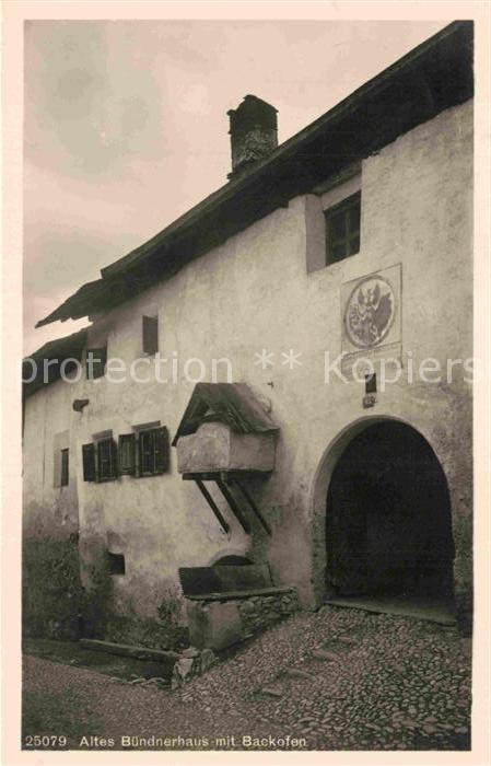 Bauernhaus Altes Bündnerhaus mit Backofen