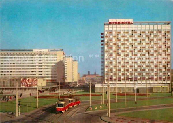 Strassenbahn Dresden Prager Strasse Interhotel Newa