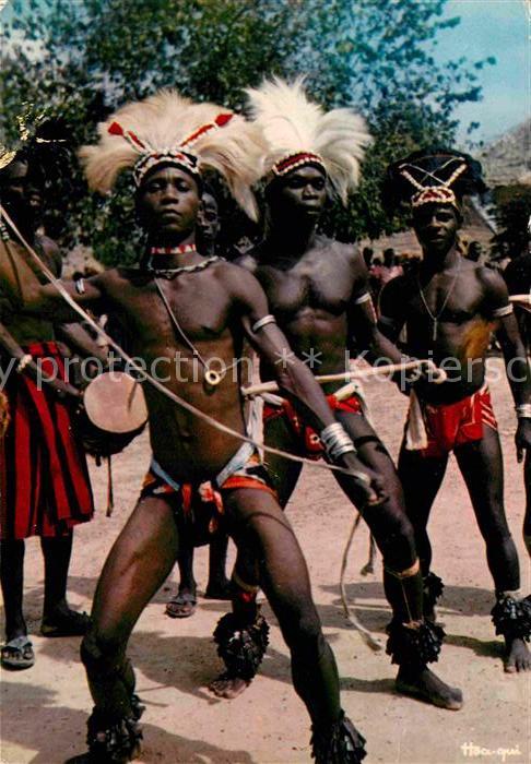 Typen Afrika Danseurs du Groupe Medy