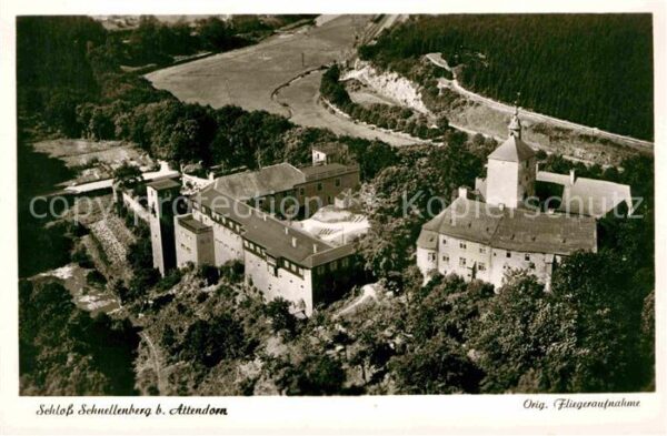 Attendorn Fliegeraufnahme Schloß Schnellenberg