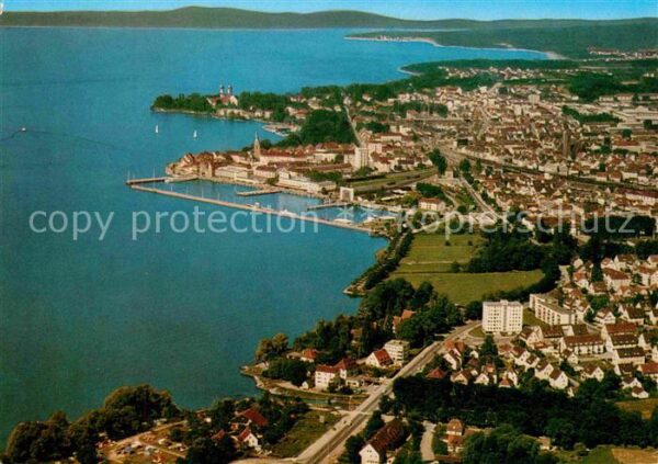 Friedrichshafen Bodensee Fliegeraufnahme mit Hafen