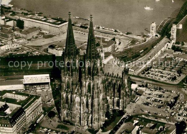 Koeln Rhein Fliegeraufnahme Dom