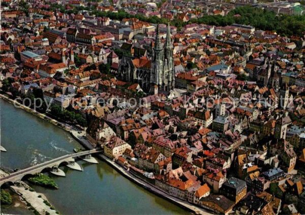 Regensburg Fliegeraufnahme Donaupartie