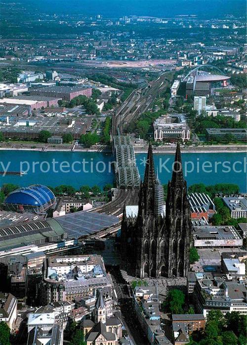 Koeln Rhein Fliegeraufnahme Dom und Brücke